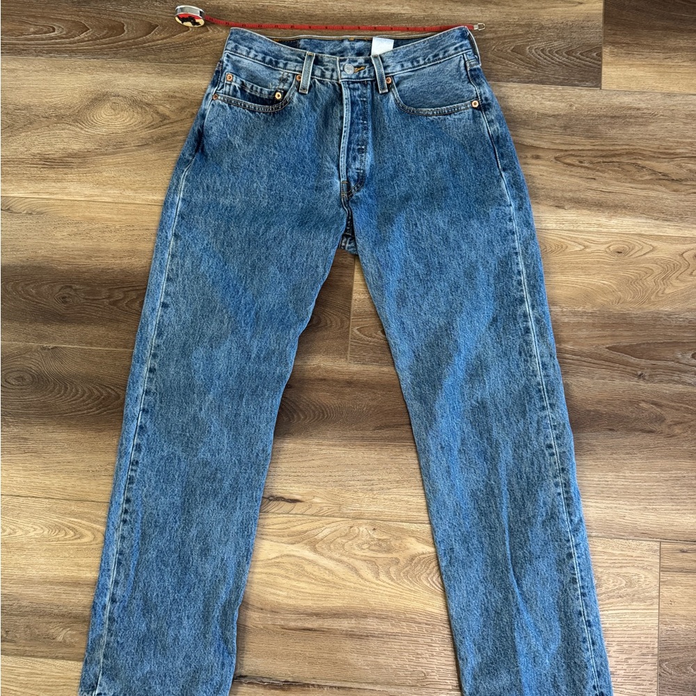 Classic Levis 501 Denim Jeans for men or women